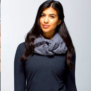 Lululemon Vinyasa Scarf *Rulu - blue